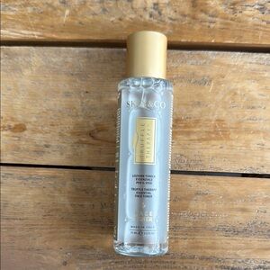 Skin Gold and White Toner Luxurious Skincare